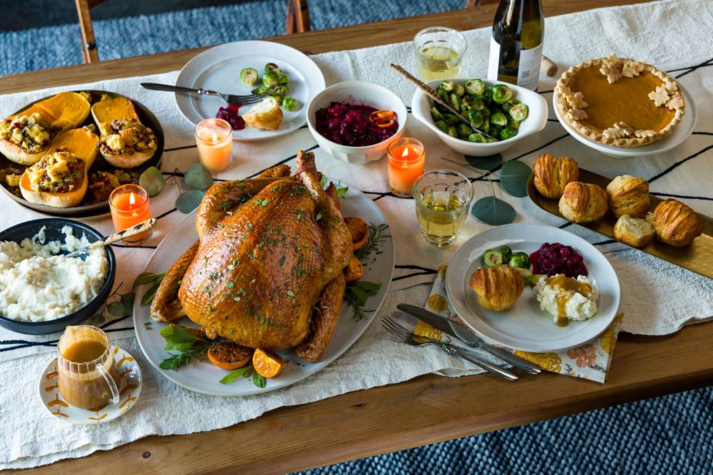 Gobble Without the Wobble: 5 Healthy Eating Tips for the Holidays